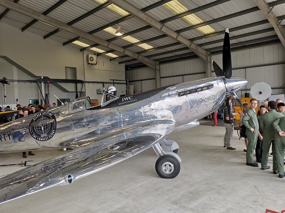 De IWC Silver Spitfire is begonnen aan The Longest Flight