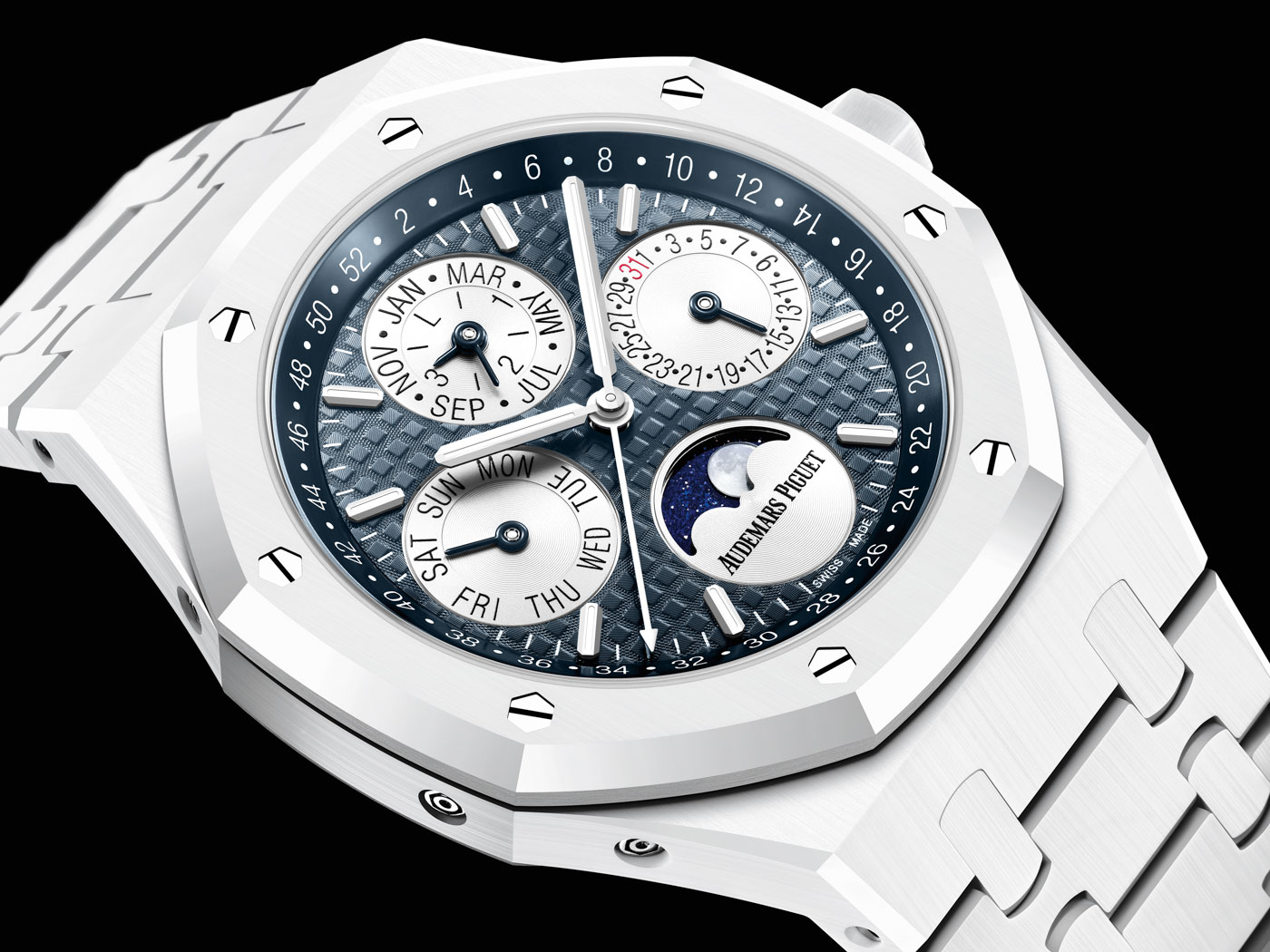 Royal Oak Perpetual Calendar White Ceramic Horloge info